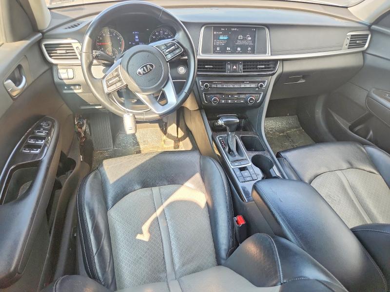 Photo 8 from auction – 2019 KIA OPTIMA with VIN 5XXGU4L13KG299984