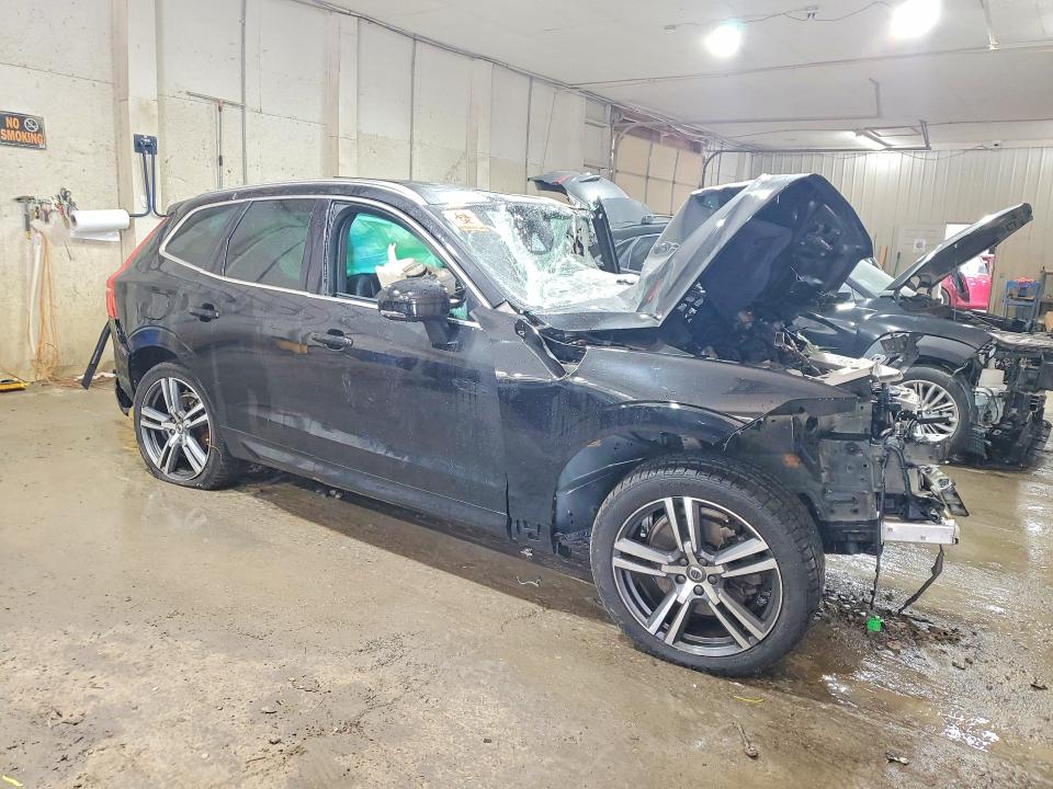 Photo 4 from auction – 2018 VOLVO XC60 with VIN LYVA22RK0JB074005