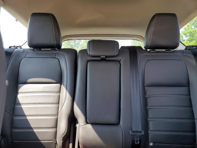 Photo 10 from auction – 2019 FORD ESCAPE with VIN 1FMCU9HD6KUC12650