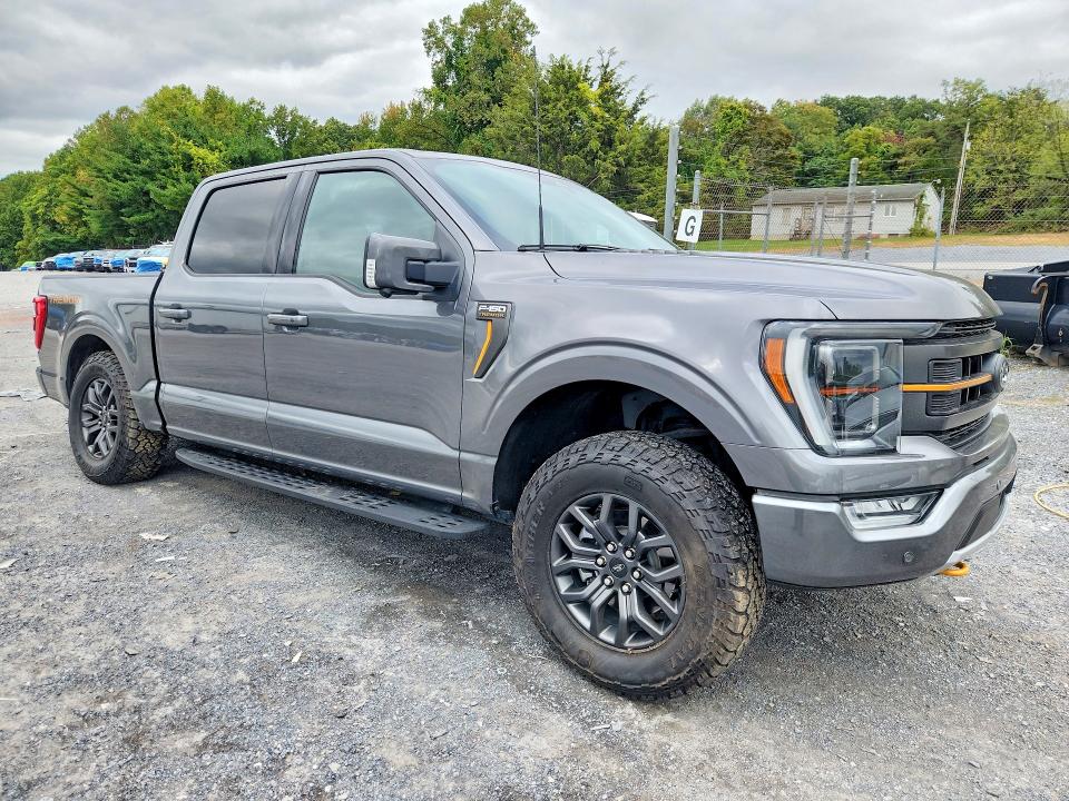 Zdjęcie 4 z aukcji – 2023 FORD F150 z VIN 1FTEW1E8XPFB03328