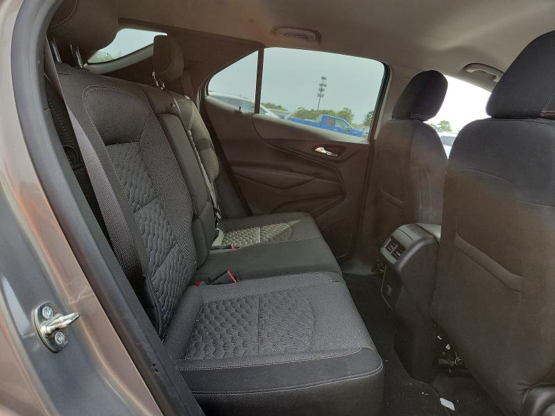Photo 11 from auction – 2018 CHEVROLET EQUINOX with VIN 3GNAXJEV6JS637180