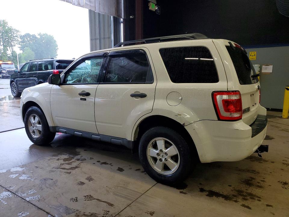 Photo 2 from auction – 2012 FORD ESCAPE with VIN 1FMCU9D71CKC22709