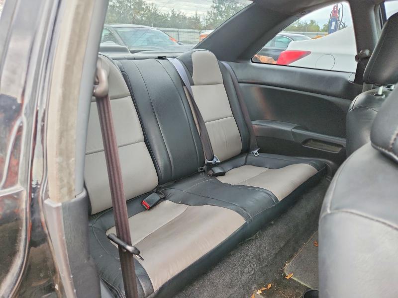 Снимка 10 от търг – 2002 HONDA CIVIC с VIN 1HGEM22972L087500