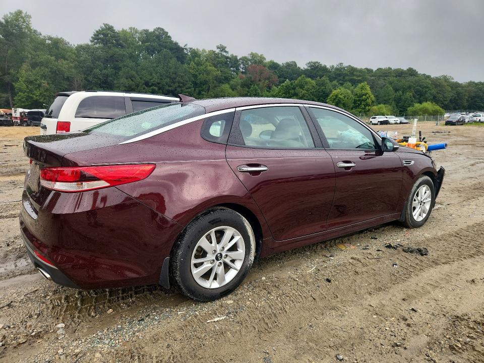 Photo 3 from auction – 2016 KIA OPTIMA with VIN 5XXGT4L34GG015693