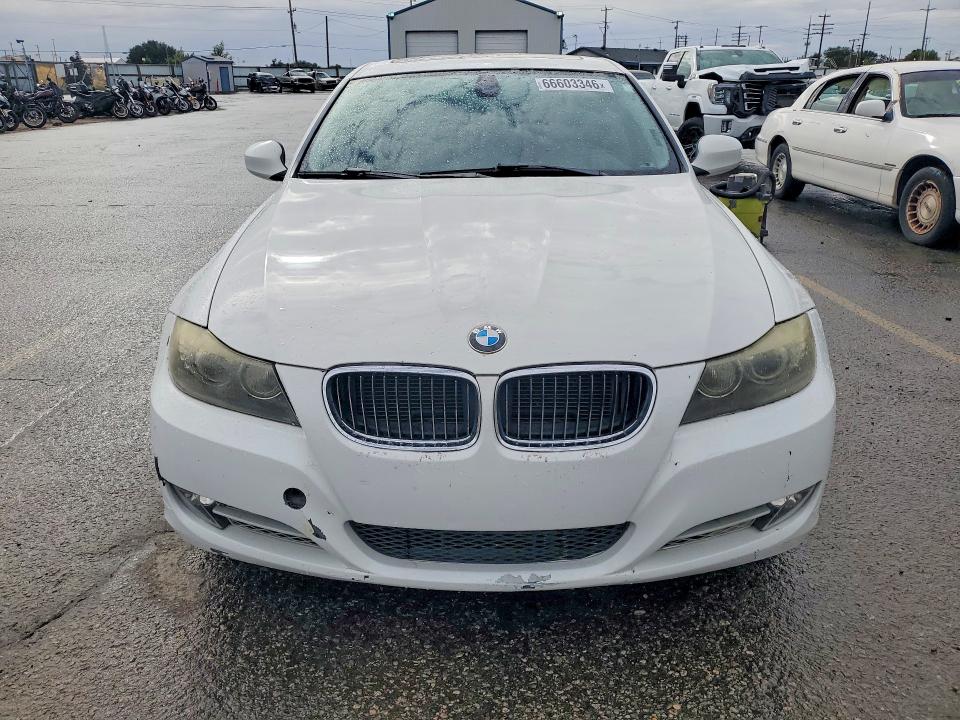 Photo 5 from auction – 2011 BMW 335 with VIN WBAPN7C55BA949814