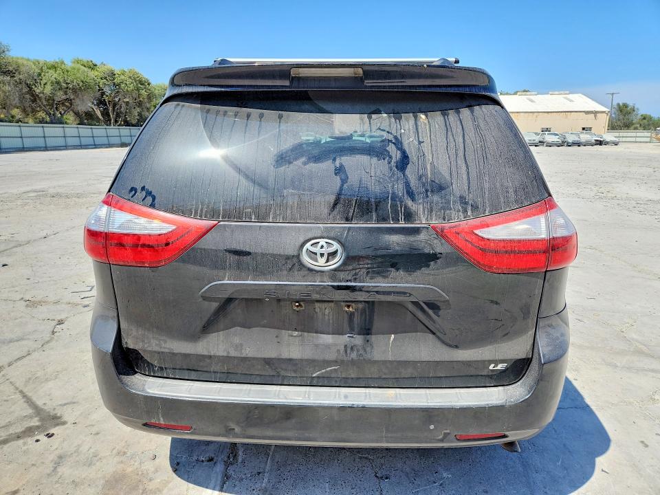 Photo 6 from auction – 2015 TOYOTA SIENNA with VIN 5TDKK3DC1FS563217