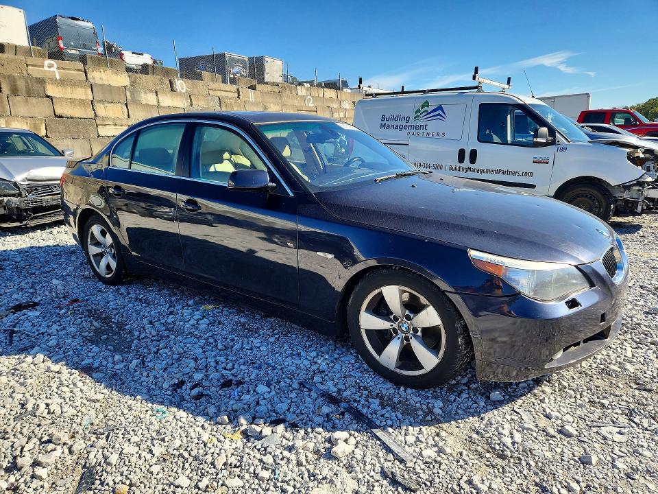 صورة رقم 4 من المزاد - 2007 BMW 525 مع VIN WBANE53537CK92308