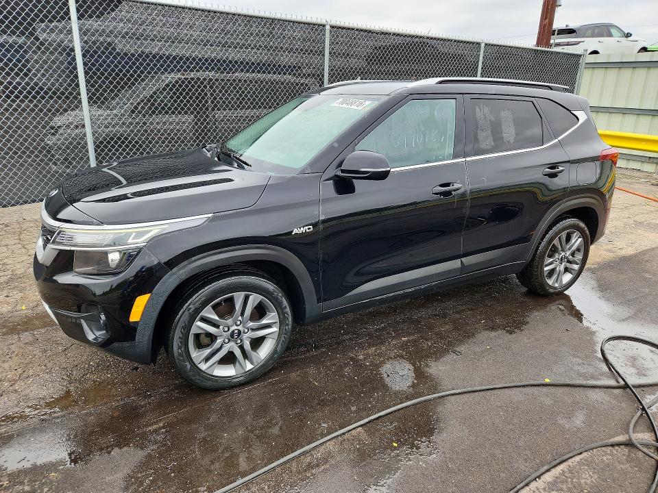 KIA SELTOS 2021 with VIN KNDEUCAA3M7094018 - Photo from auction