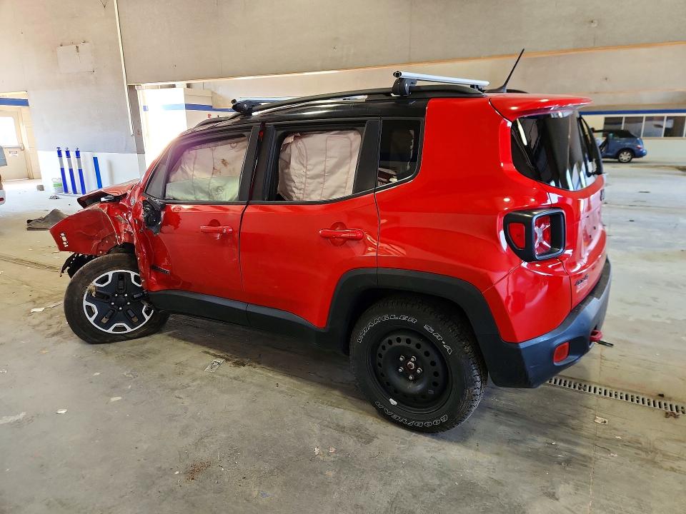 Снимка 2 от търг – 2016 JEEP RENEGADE с VIN ZACCJBCT4GPC51393