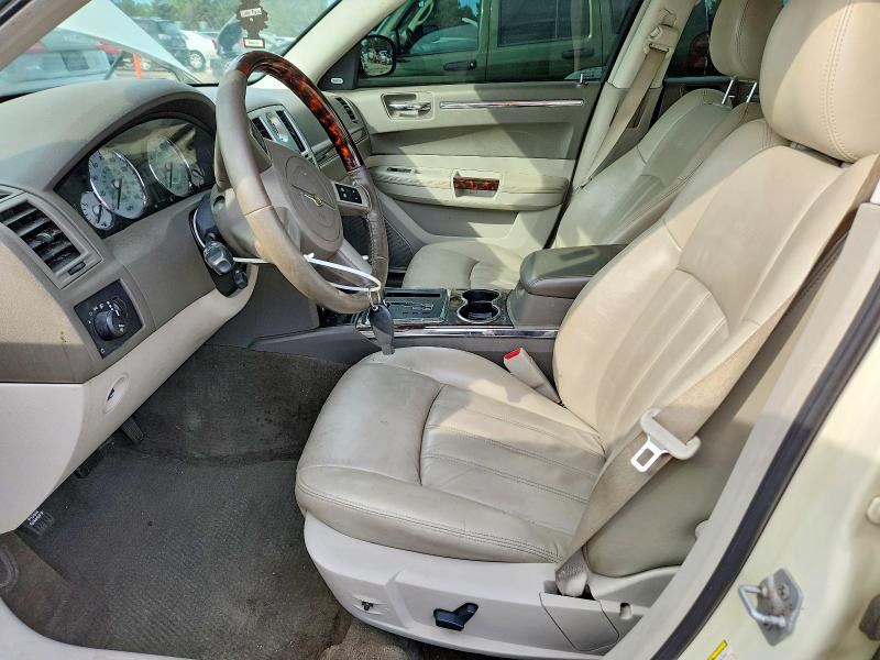 Photo 7 from auction – 2008 CHRYSLER 300C with VIN 2C3KA63H98H123897