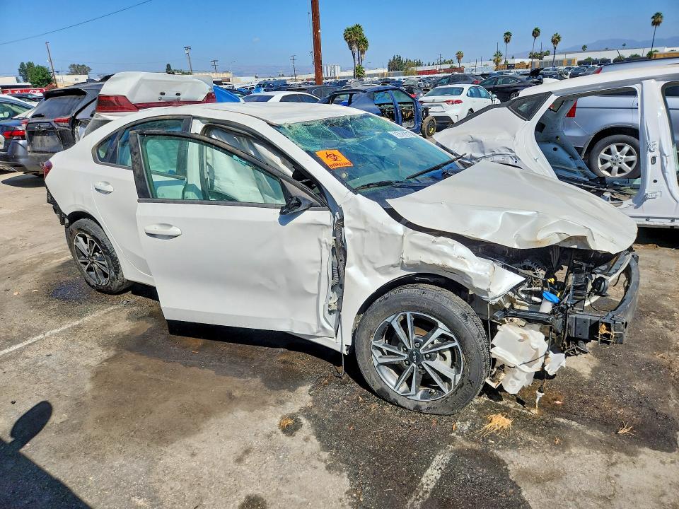 Photo 4 from auction – 2024 KIA FORTE with VIN 3KPF24AD4RE825752