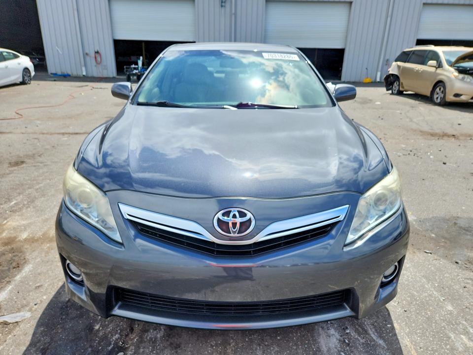 Photo 5 from auction – 2011 TOYOTA CAMRY with VIN 4T1BB3EK5BU132094