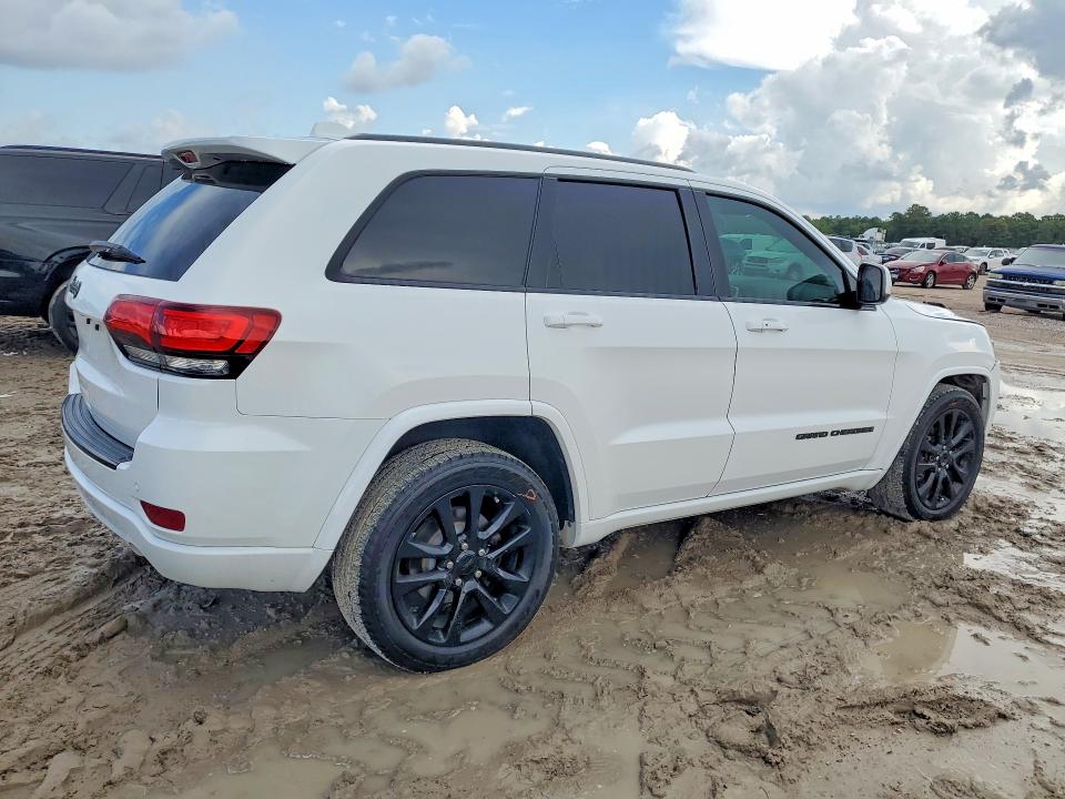 Снимка 3 от търг – 2018 JEEP GRAND CHEROKEE с VIN 1C4RJEAG3JC239152