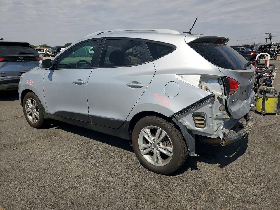 Photo 2 from auction – 2013 HYUNDAI TUCSON with VIN KM8JUCACXDU555566
