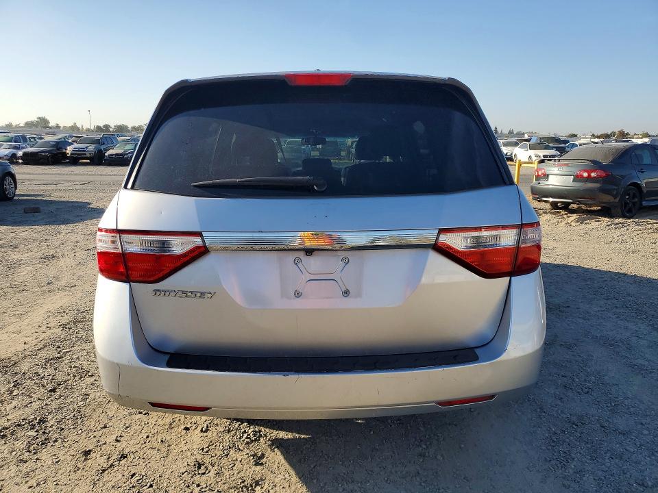 Photo 6 from auction – 2011 HONDA ODYSSEY with VIN 5FNRL5H67BB062617