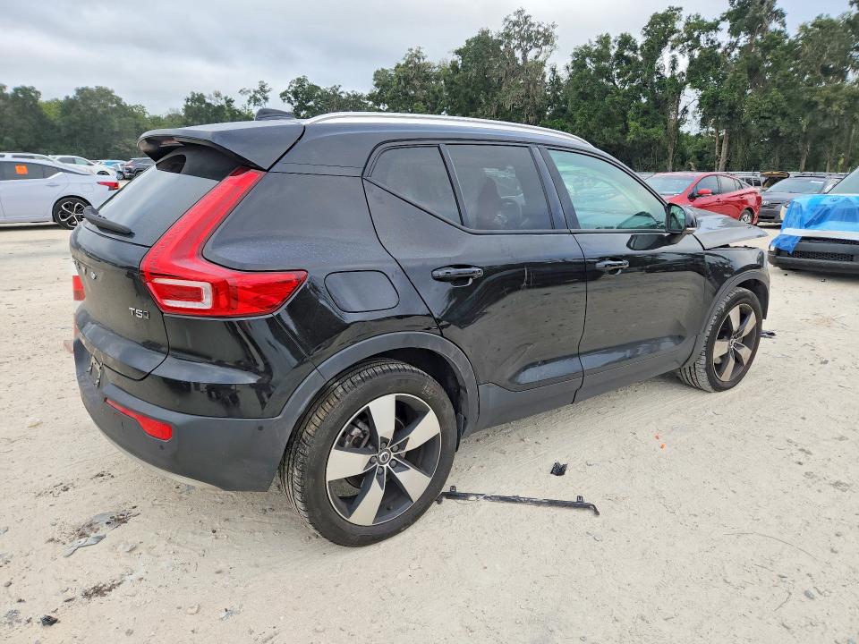 Photo 3 from auction – 2019 VOLVO XC40 with VIN YV4162XZ7K2007292