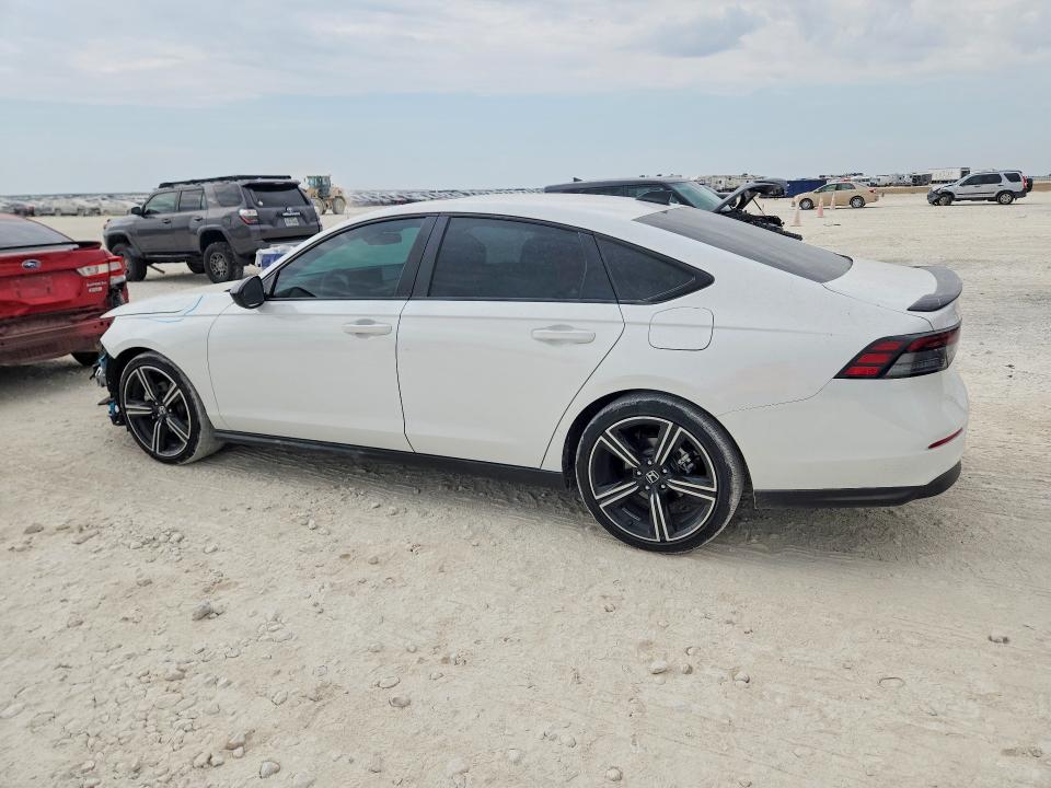 Снимка 2 от търг – 2026 HONDA ACCORD с VIN 1HGCY2F52TA015250