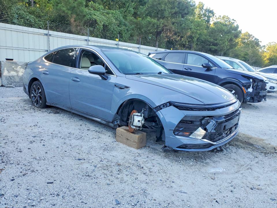 Снимка 4 от търг – 2024 HYUNDAI SONATA с VIN KMHL64JA0RA362035