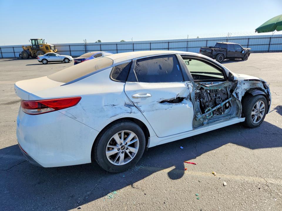 صورة رقم 3 من المزاد - 2017 KIA OPTIMA مع VIN 5XXGT4L33HG128441