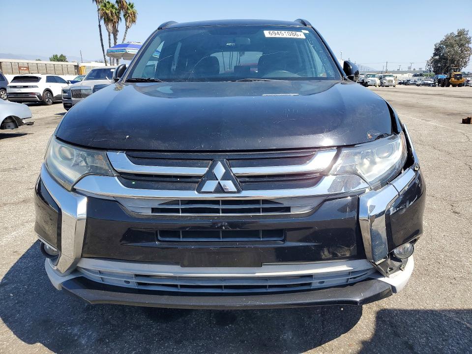 Снимка 5 от търг – 2018 MITSUBISHI OUTLANDER с VIN JA4AD3A33JZ021628