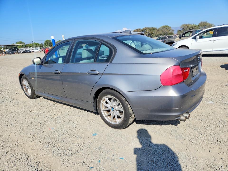 Photo 2 from auction – 2010 BMW 328 with VIN WBAPH5G58ANM69621