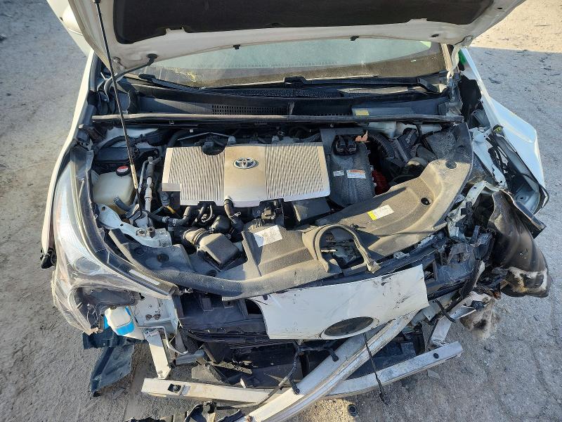 Photo 11 from auction – 2016 TOYOTA PRIUS with VIN JTDKBRFU7G3513658