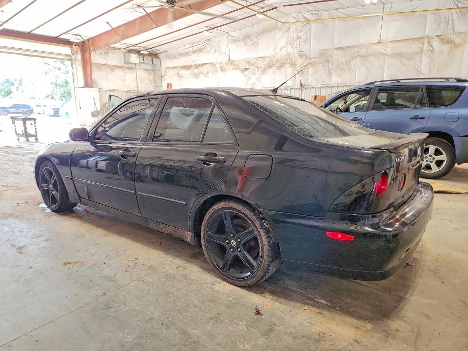 Фото 2 с аукциона – 2005 LEXUS IS 300 с VIN JTHBD192X50099603