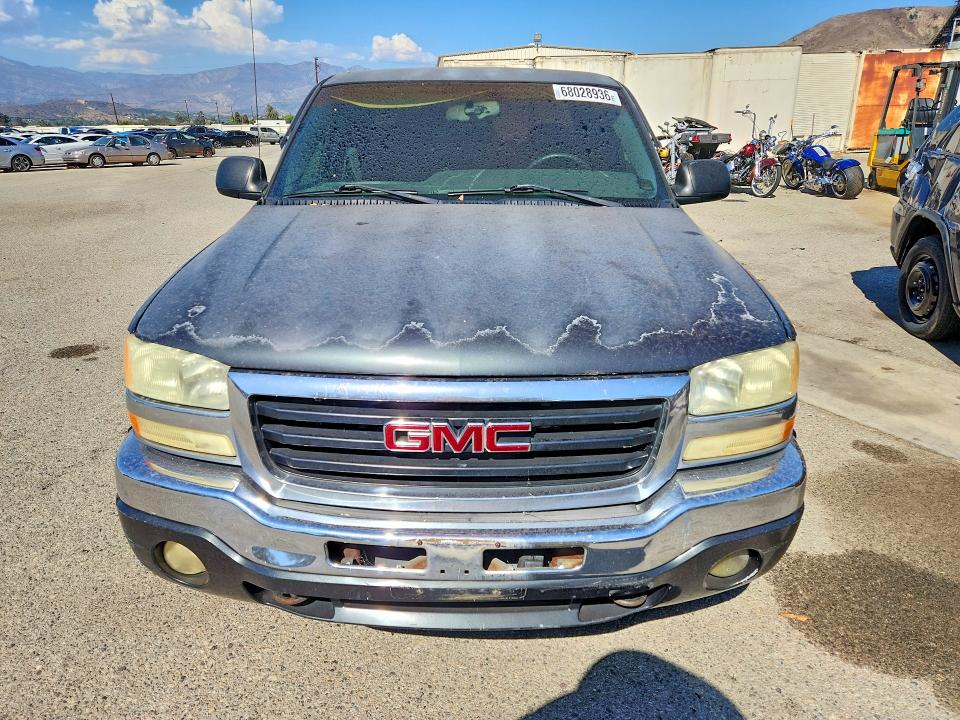 Photo 5 from auction – 2003 GMC NEW SIERRA with VIN 2GTEC19T331307008