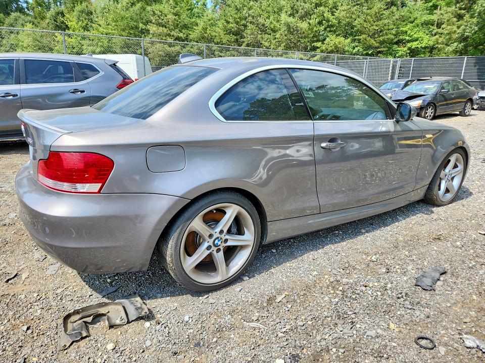 Photo 3 from auction – 2010 BMW 135 with VIN WBAUC7C59AVK95917