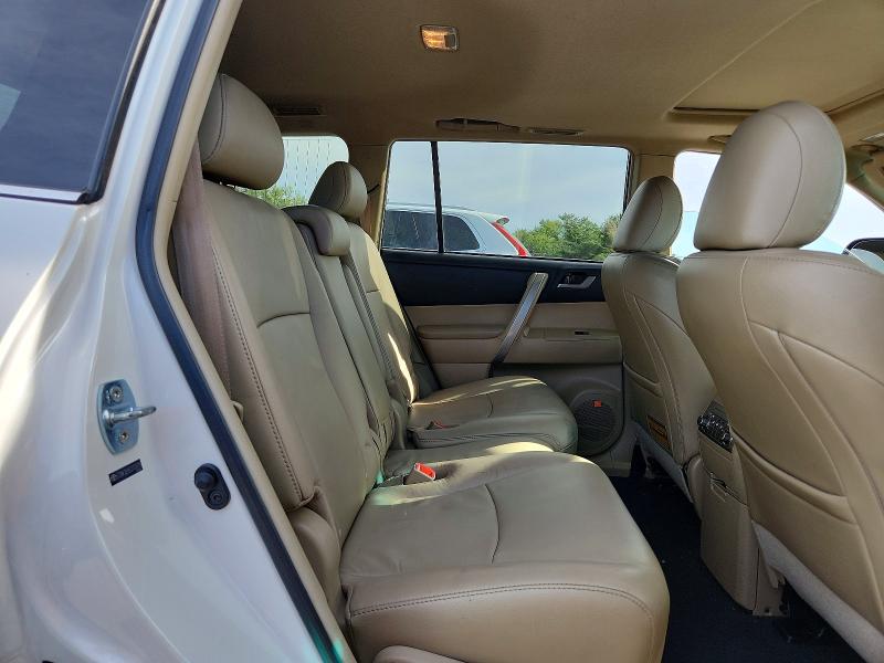 Photo 11 from auction – 2012 TOYOTA HIGHLANDER with VIN 5TDBK3EH5CS132076