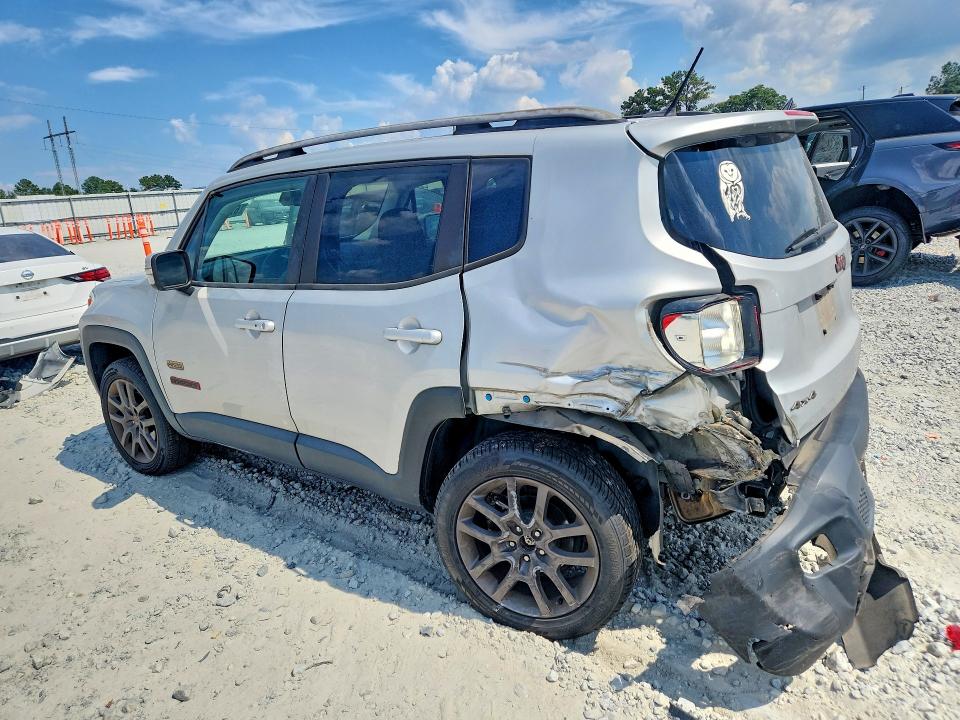 Photo 2 from auction – 2016 JEEP RENEGADE with VIN ZACCJBBT0GPD89952