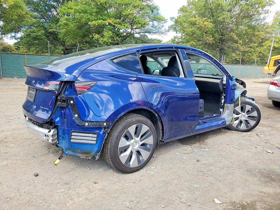Photo 3 from auction – 2021 TESLA MODEL Y with VIN 5YJYGDEE0MF146187