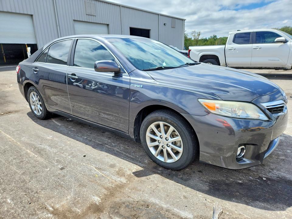 Photo 4 from auction – 2011 TOYOTA CAMRY with VIN 4T1BB3EK5BU132094