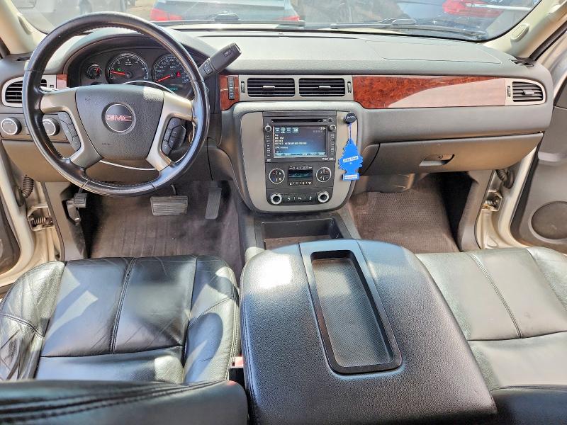 Photo 8 from auction – 2014 GMC YUKON XL with VIN 1GKS2KE75ER227079