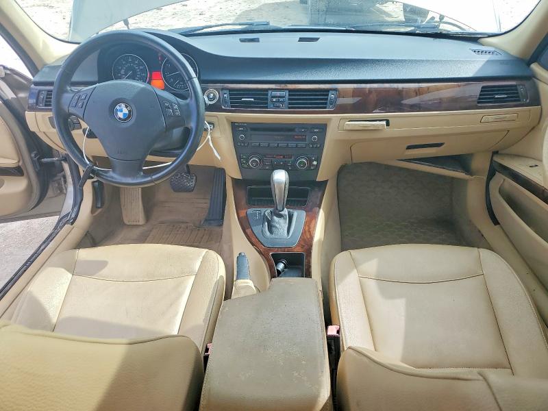 Photo 8 from auction – 2011 BMW 328 with VIN WBAPH5C56BA443226