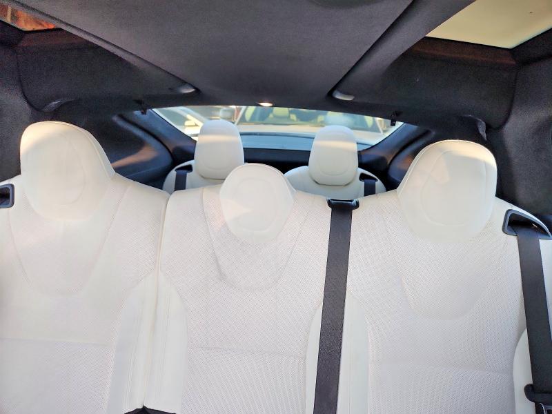Photo 10 from auction – 2022 TESLA MODEL X with VIN 7SAXCAE56NF362491