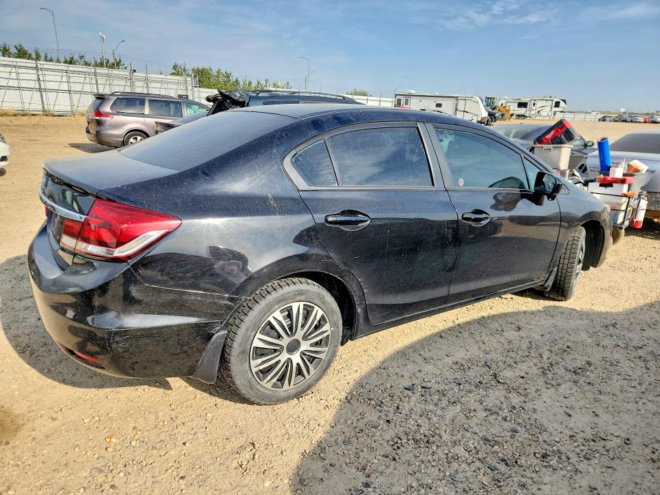 Photo 3 from auction – 2015 HONDA CIVIC with VIN 2HGFB2F52FH004558