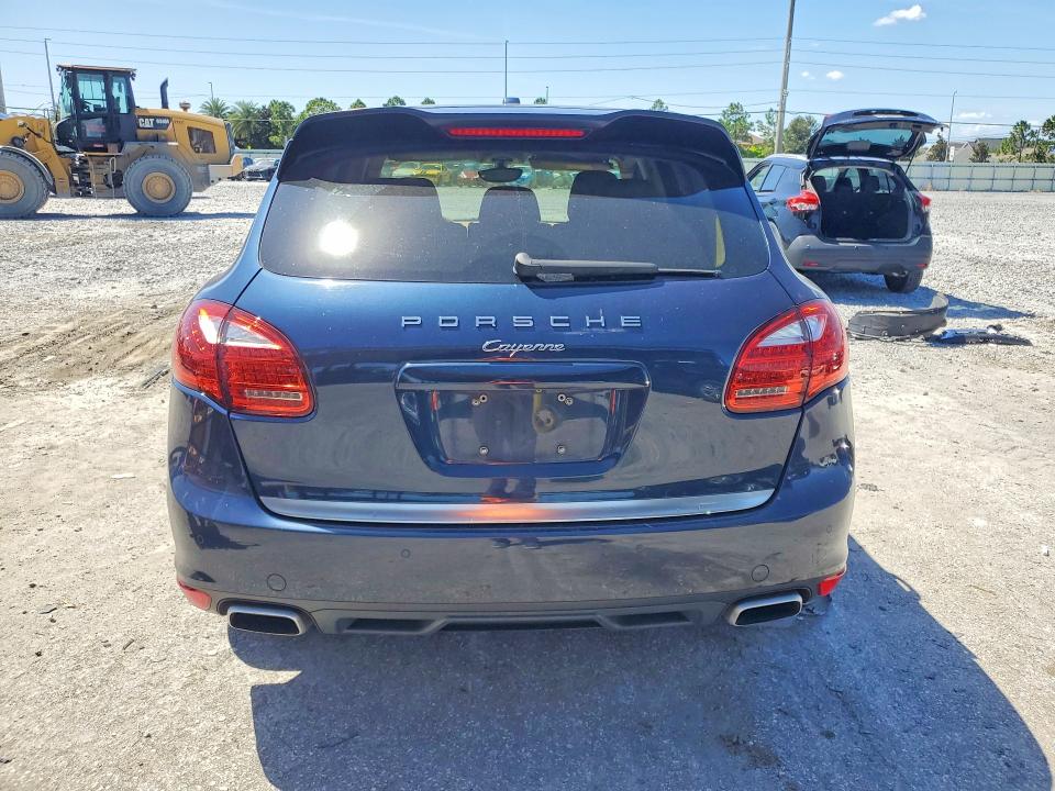 Zdjęcie 6 z aukcji – 2014 PORSCHE CAYENNE z VIN WP1AA2A28ELA09093