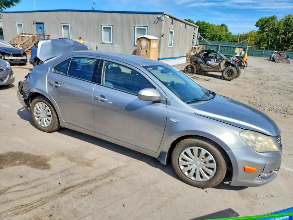 Снимка 4 от търг – 2012 SUZUKI KIZASHI с VIN JS2RF9A1XC6100860