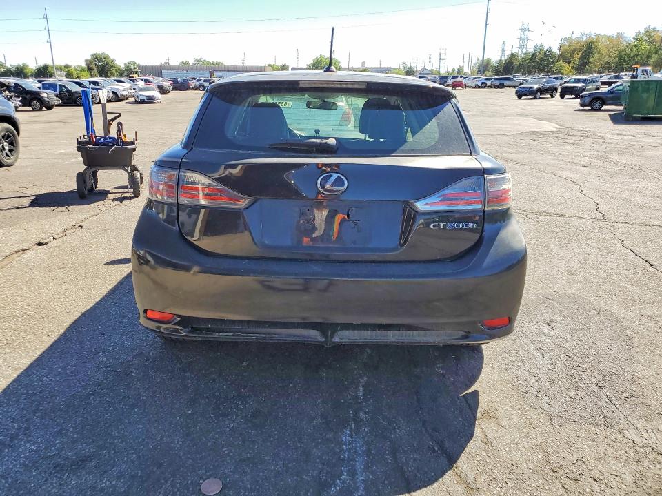 Photo 6 from auction – 2013 LEXUS CT with VIN JTHKD5BH0D2153130