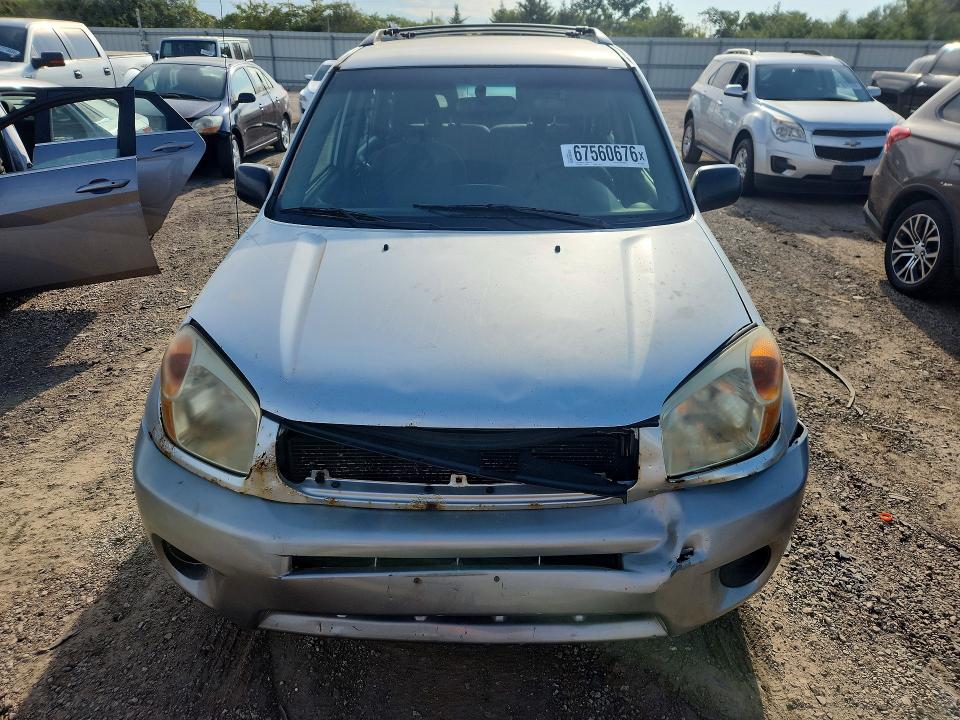 Photo 5 from auction – 2004 TOYOTA RAV4 with VIN JTEGD20V040041773