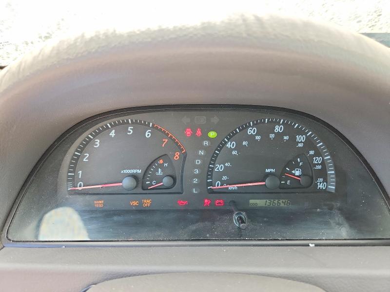 Photo 9 from auction – 2004 TOYOTA CAMRY with VIN 4T1BF30K74U569478