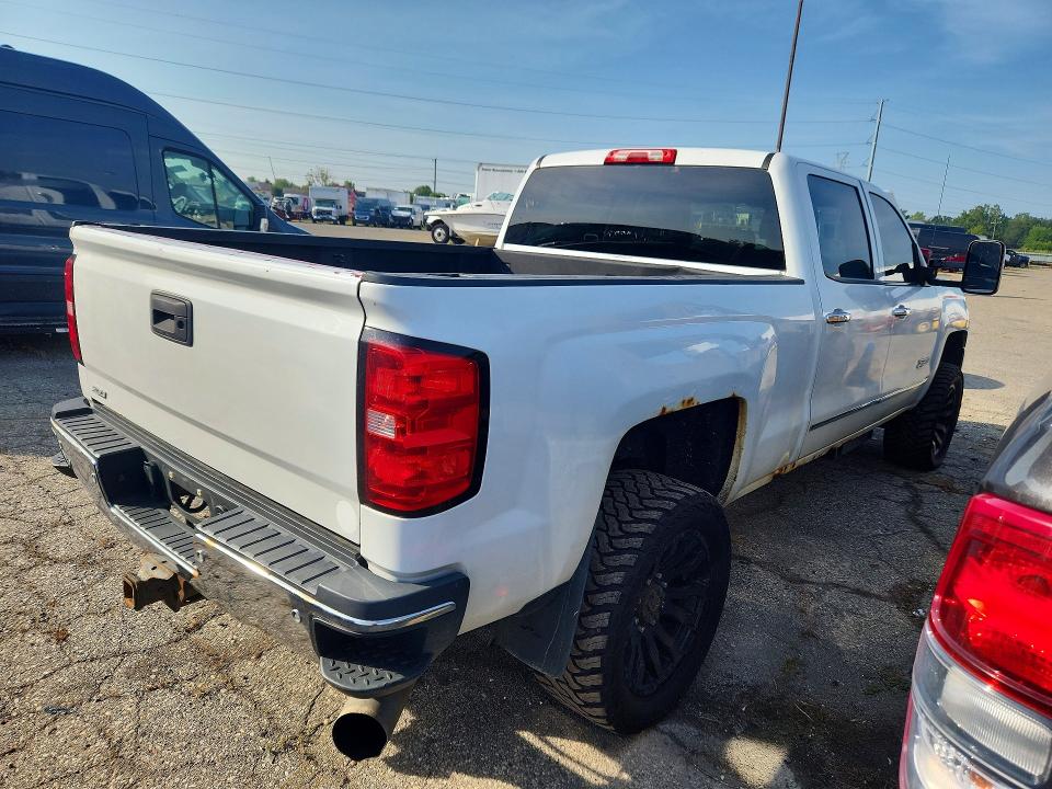 Photo 3 from auction – 2015 CHEVROLET SILVERADO with VIN 1GC1KWE86FF157862