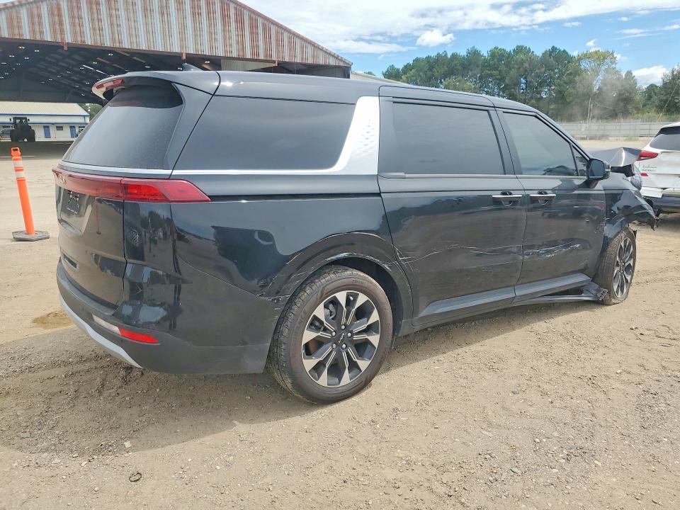 Photo 3 from auction – 2024 KIA CARNIVAL with VIN KNDNC5H35R6433378