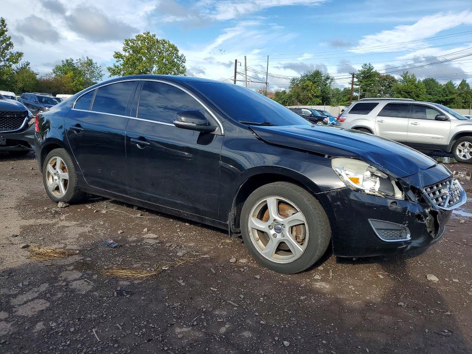 Photo 4 from auction – 2012 VOLVO S60 with VIN YV1622FS3C2092667