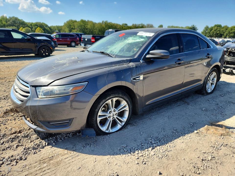FORD TAURUS 2013 с VIN 1FAHP2E83DG173782 - Снимка от търг