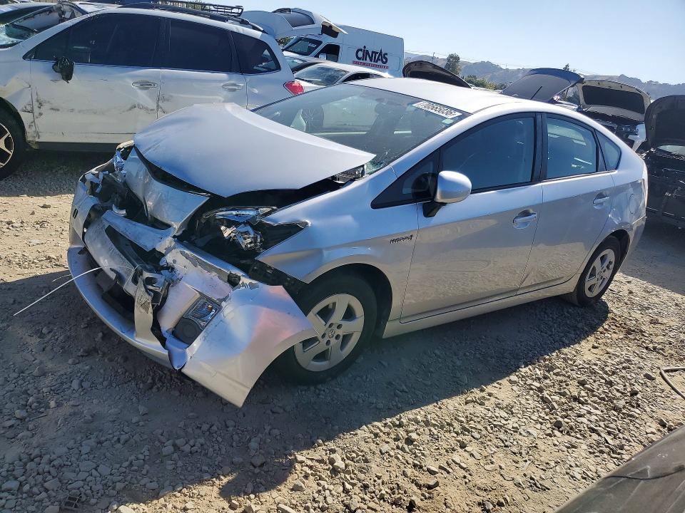 TOYOTA PRIUS 2011 с VIN JTDKN3DUXB5314639 - Снимка от търг