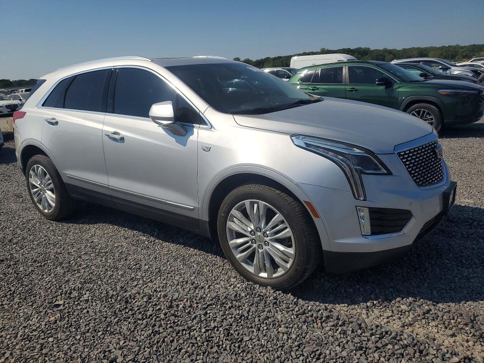 Снимка 4 от търг – 2019 CADILLAC XT5 с VIN 1GYKNFRS0KZ135957