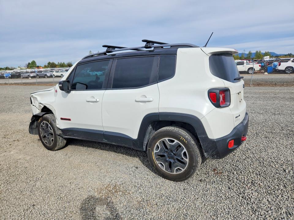 Снимка 2 от търг – 2015 JEEP RENEGADE с VIN ZACCJBCT0FPB63217