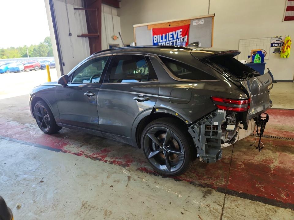 Photo 2 from auction – 2026 GENESIS GV70 with VIN KMUMEDTC6TU257352